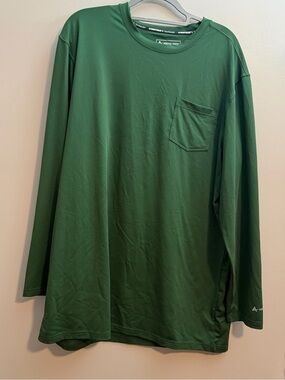 Men’s Long Sleeve Pocket Tee in Forest Green - Arctic Cool